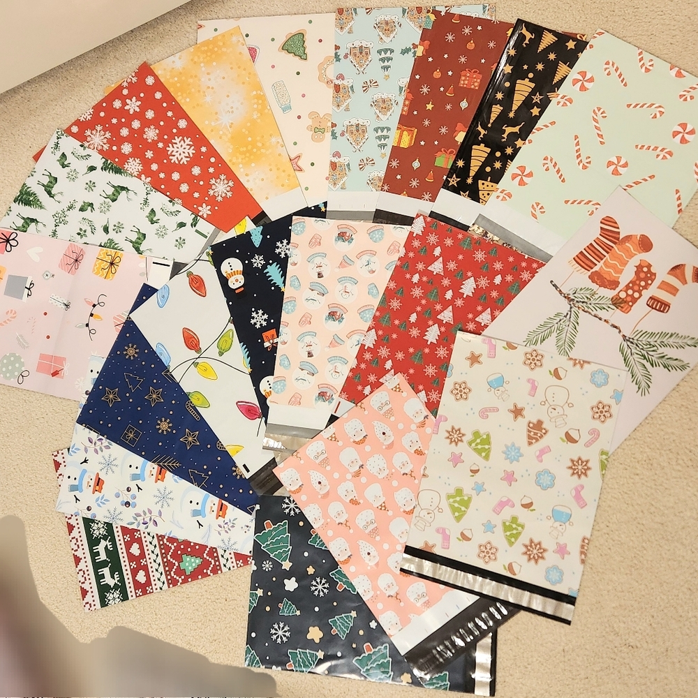 50 Festive Holiday Poly Mailers Set 10×13